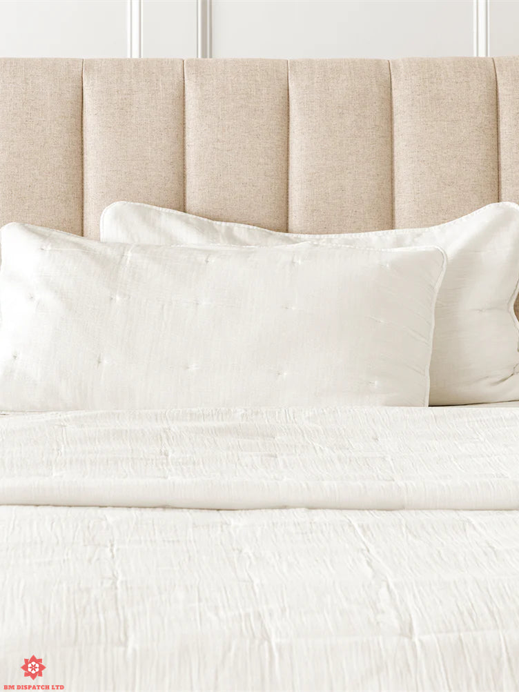 Ledyard Cotton Gauze Quilt and Pillowcase Set